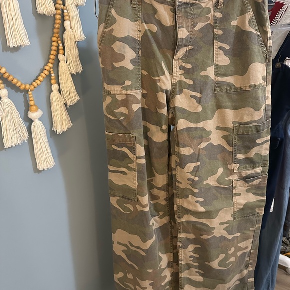 Men's Camouflage Cargo Pants - Picture 1 of 1